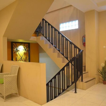 Hotel Ahava Magelang Esterno foto
