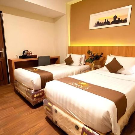 Hotel Ahava Magelang Esterno foto